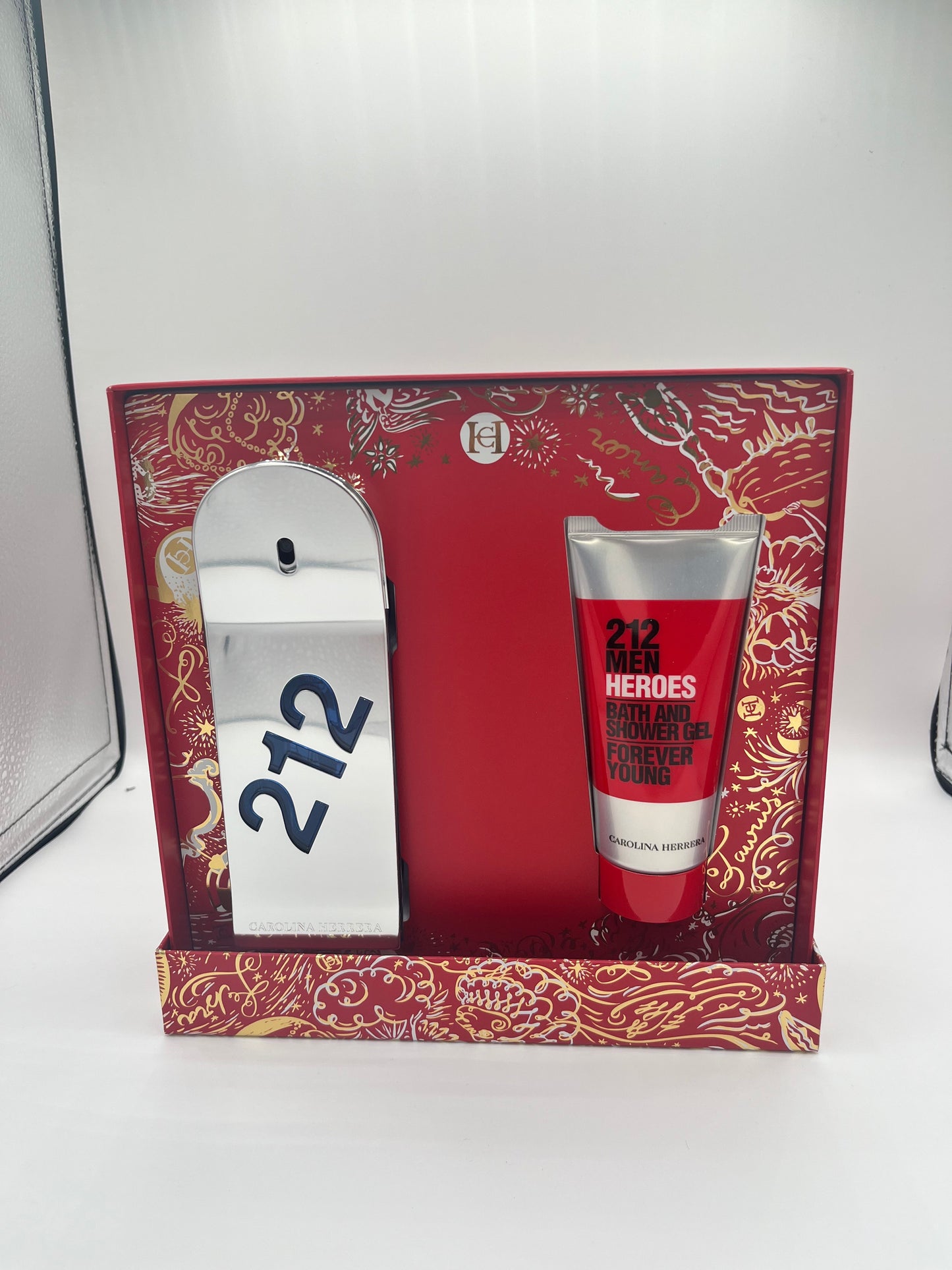 212 Men Heroes Carolina Herrera set